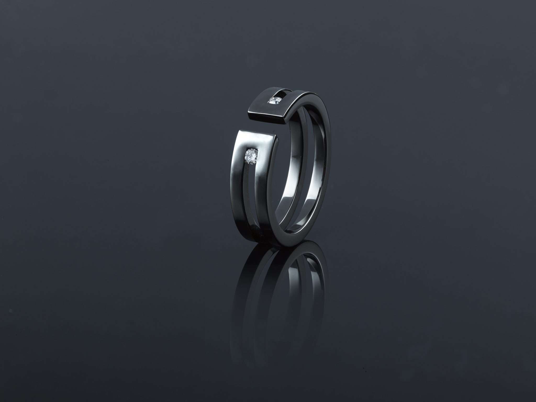 Bague Thésée or noir diamant
